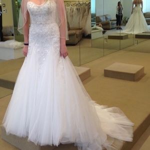 NEW Demetrios Sposabella Wedding Dress-Size 6